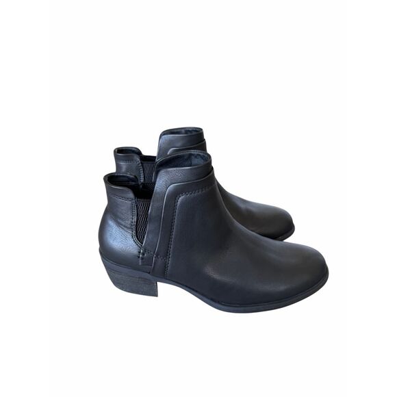 B.o.c Ankle Booties Size 8 Black Block Heel Elastic Gore Panels Cushioned - Picture 2 of 9